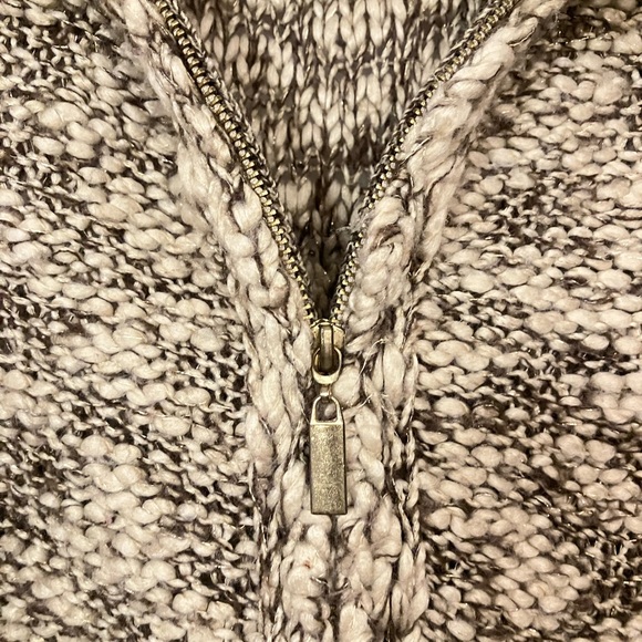 Charter Club Brown Knit Sweater Vest with Faux Fur Collar - Picture 3 of 4